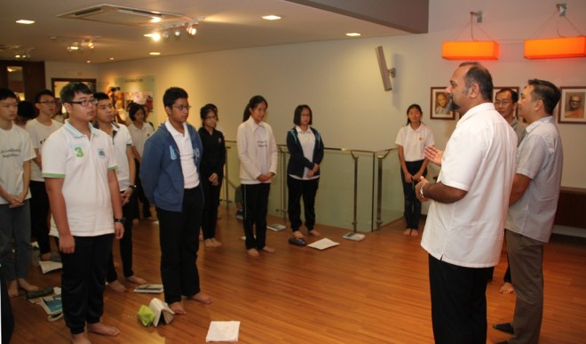 The YBs addressing the Dhamma School.