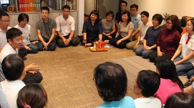 Bro. Tan counselling Nalandians to celebrate the coming Chinese New Year joyfully, meaningfully and spiritually with understanding.