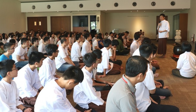 Bro. Tan giving a Dhamma talk on the meaning and spirit of Sāmaggī.