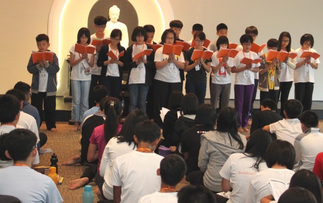 Group effort to enhance students' chanting skills