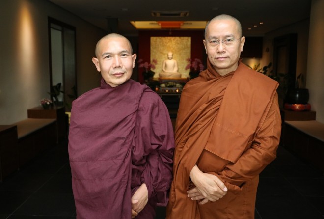 Sayadaw U Nandasiddhi (right) with Venerable U Vijaya.