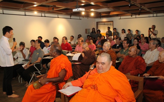 Briefing for the local Buddhist community on the concept of Wisdom Park.