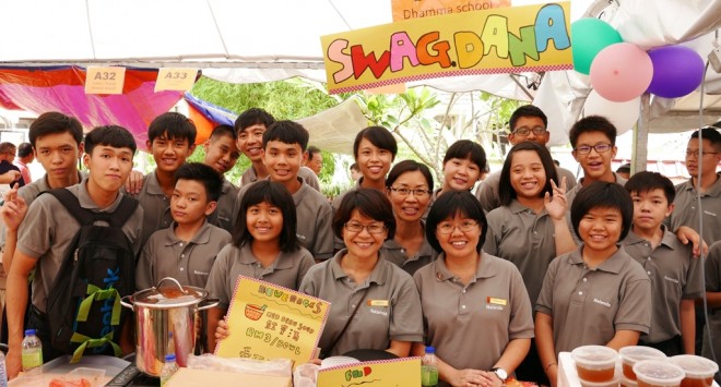 Dhamma School students operated three stalls at the Fun Fair.