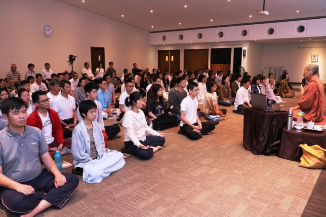 Peaceful guided meditation session by Venerable Aggacitta.