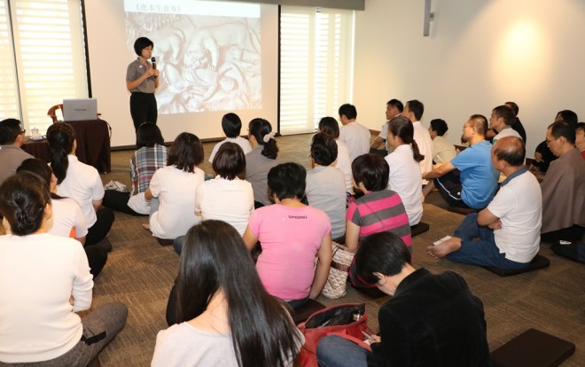 Sis. Sandy Lim gave another talk in Mandarin.