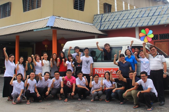 Facilitators and Nalandian youths fully recharged after the enjoyable annual retreat.