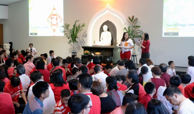 Dhamma School facilitators Sis. Wei Nee (front left) and Wai Yan hosting the event.