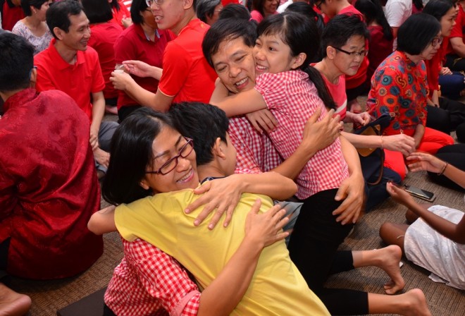Hugful of parental love!